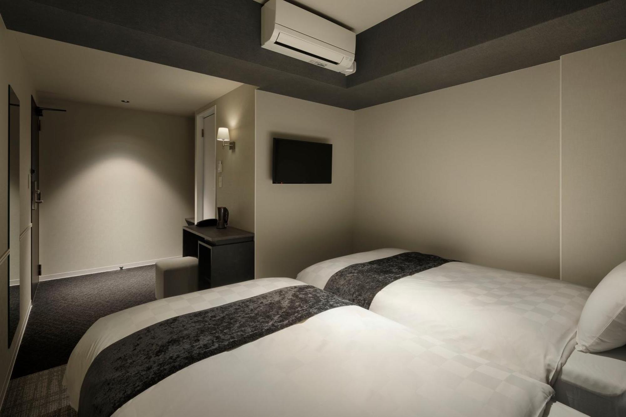 The B Osaka-Shinsekai Hotell Exteriör bild