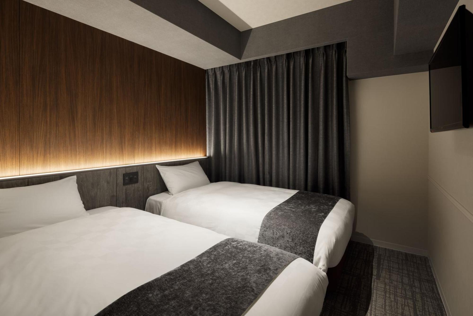 The B Osaka-Shinsekai Hotell Exteriör bild