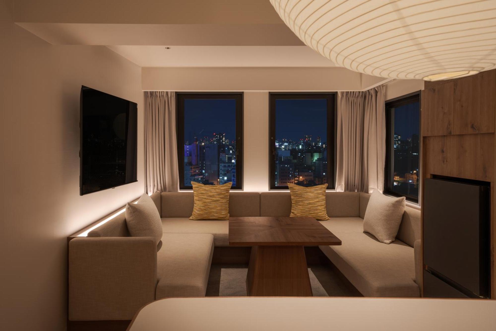 The B Osaka-Shinsekai Hotell Exteriör bild